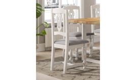 Silla provenzal fabricada en madera de pino