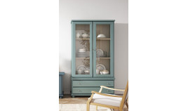 Vitrina provenzal fabricada en madera de Pino