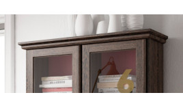 Vitrina con cajones fabricada en madera Ref MCJI10068