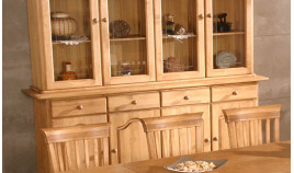 Aparador con vitrina fabricado en madera de Pino Ref MCJI10080